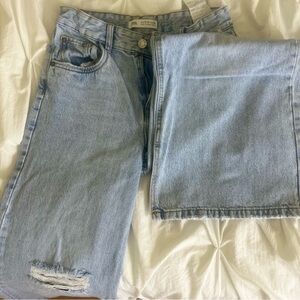 Light blue ripped jeans  size 13-14 girls (164 cm)